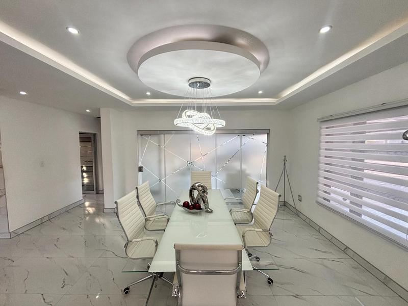 6 Bedroom Property for Sale in Blue Valley Golf Estate Gauteng