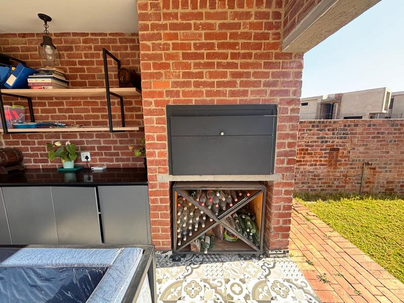 3 Bedroom Property for Sale in Six Fountains Residential Estate Gauteng