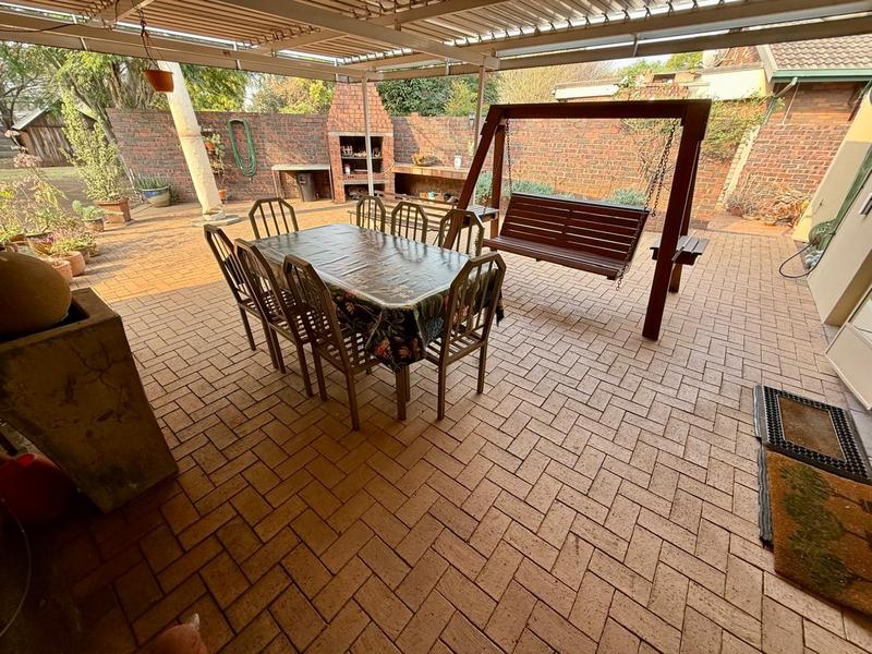 3 Bedroom Property for Sale in Wierda Park Gauteng