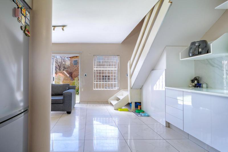 3 Bedroom Property for Sale in Wilgeheuwel Gauteng
