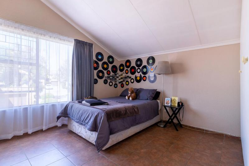 3 Bedroom Property for Sale in Wilgeheuwel Gauteng