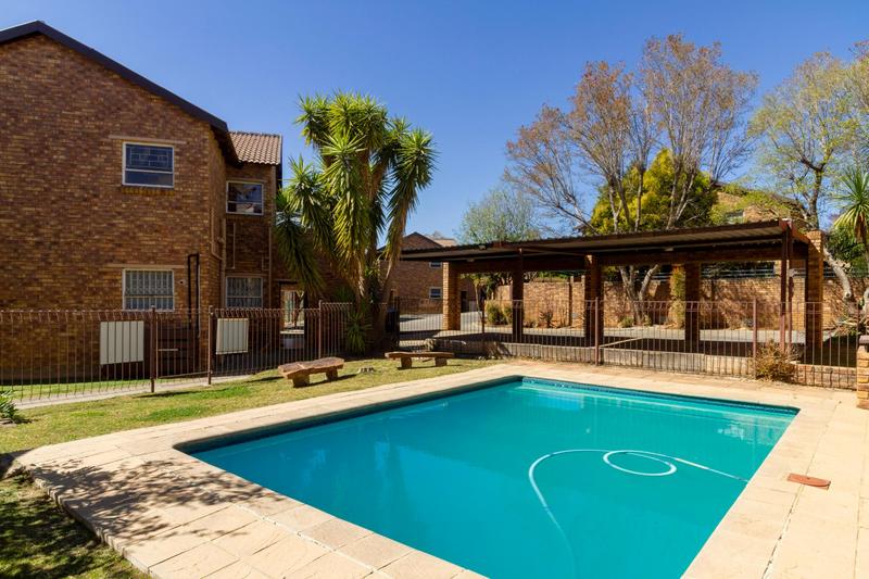 3 Bedroom Property for Sale in Wilgeheuwel Gauteng