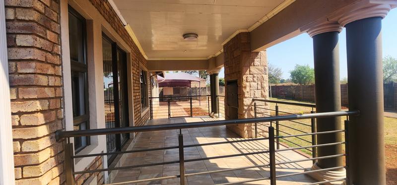 3 Bedroom Property for Sale in Chantelle Gauteng
