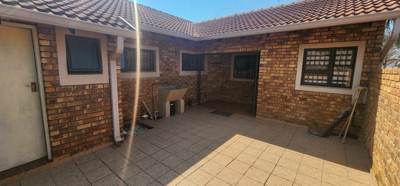 3 Bedroom Property for Sale in Chantelle Gauteng