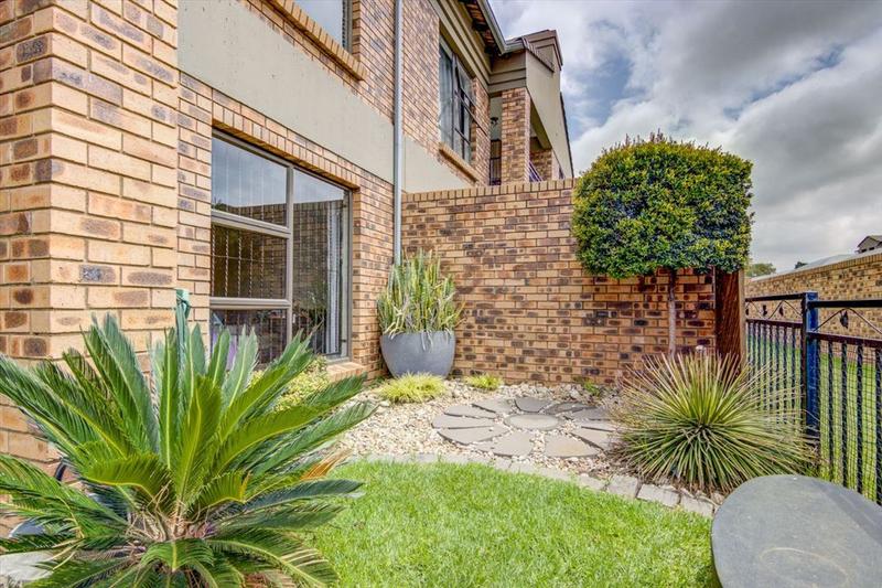 2 Bedroom Property for Sale in Ravenswood Gauteng