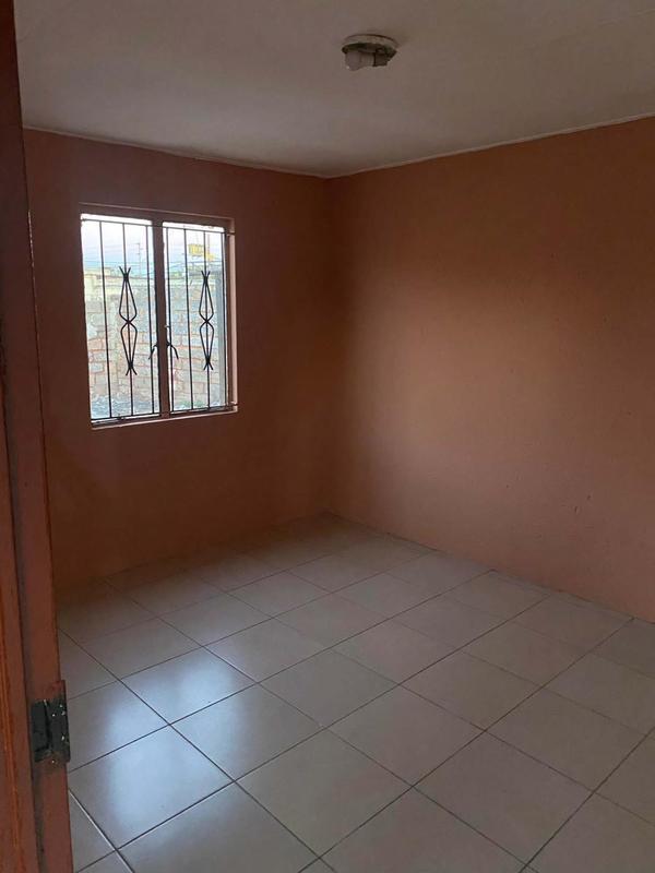 To Let 3 Bedroom Property for Rent in Protea Glen Gauteng