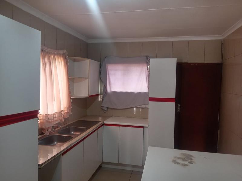 3 Bedroom Property for Sale in Lenasia Ext 10 Gauteng