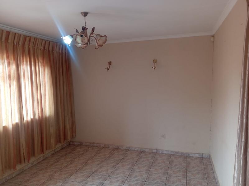 3 Bedroom Property for Sale in Lenasia Ext 10 Gauteng