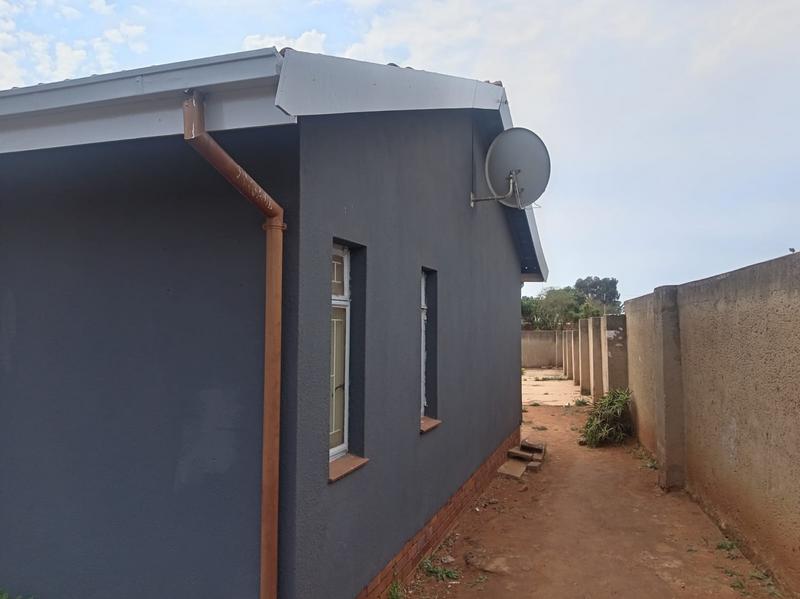 3 Bedroom Property for Sale in Lenasia Ext 10 Gauteng