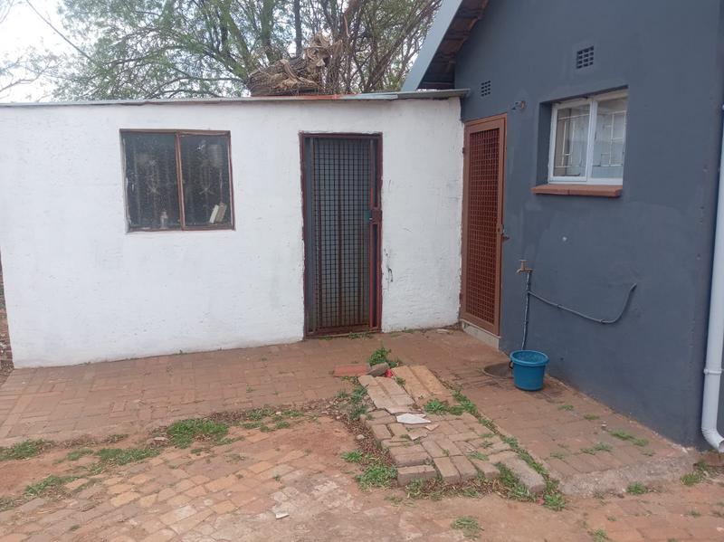 3 Bedroom Property for Sale in Lenasia Ext 10 Gauteng
