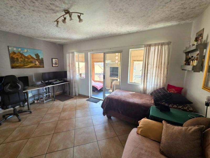 2 Bedroom Property for Sale in Glen Marais Gauteng