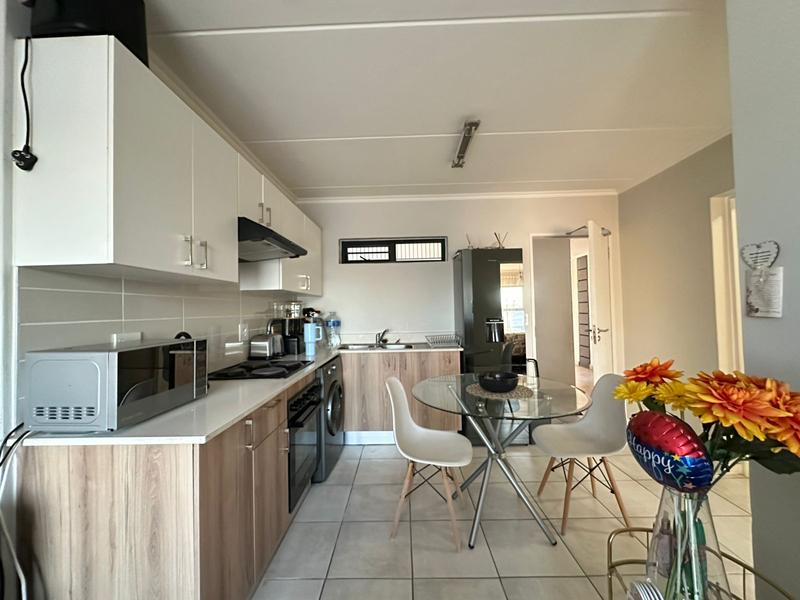 To Let 1 Bedroom Property for Rent in Witfield Gauteng