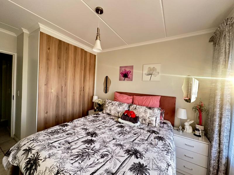 To Let 1 Bedroom Property for Rent in Witfield Gauteng