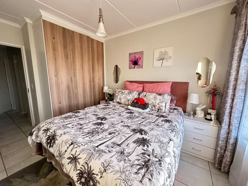 To Let 1 Bedroom Property for Rent in Witfield Gauteng