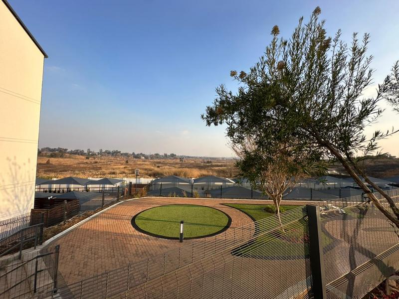To Let 1 Bedroom Property for Rent in Witfield Gauteng