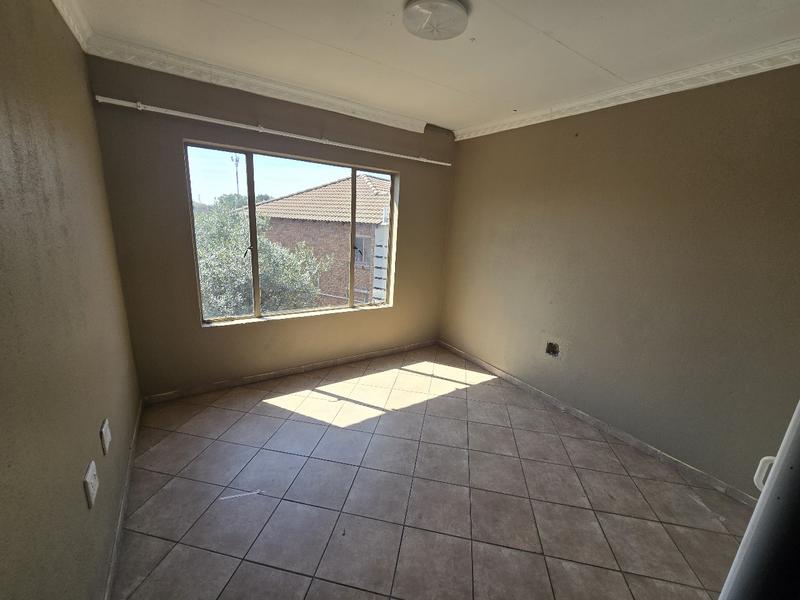 To Let 2 Bedroom Property for Rent in Birchleigh Gauteng