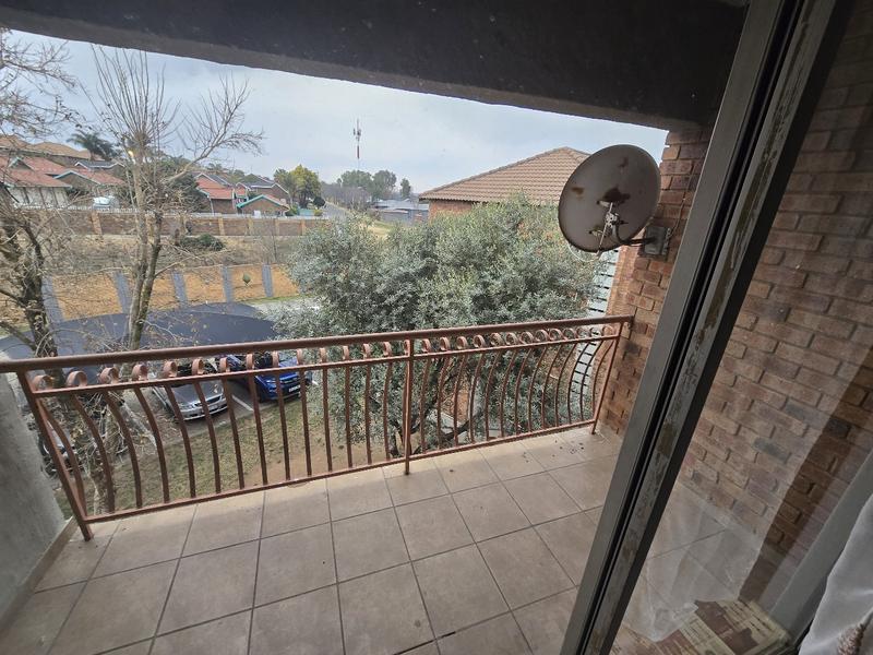 To Let 2 Bedroom Property for Rent in Birchleigh Gauteng