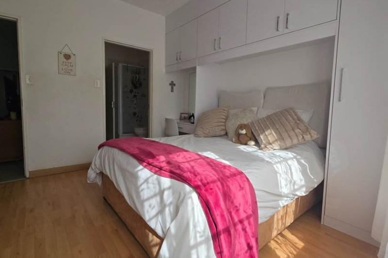 2 Bedroom Property for Sale in Bedfordview Gauteng