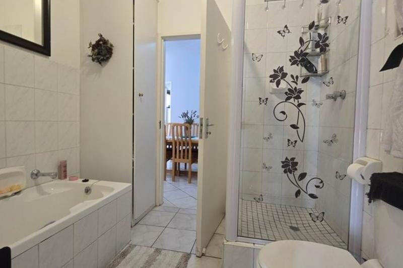 2 Bedroom Property for Sale in Bedfordview Gauteng