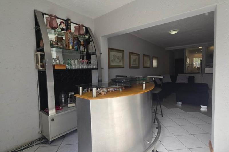 2 Bedroom Property for Sale in Bedfordview Gauteng