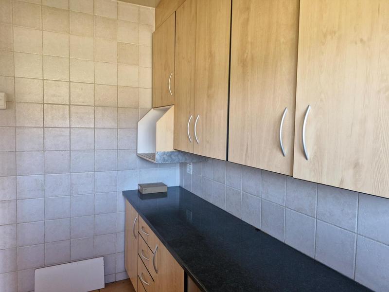 To Let 1 Bedroom Property for Rent in Bedford Gardens Gauteng