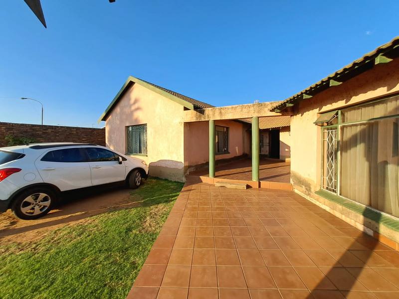 To Let 2 Bedroom Property for Rent in Witfield Gauteng