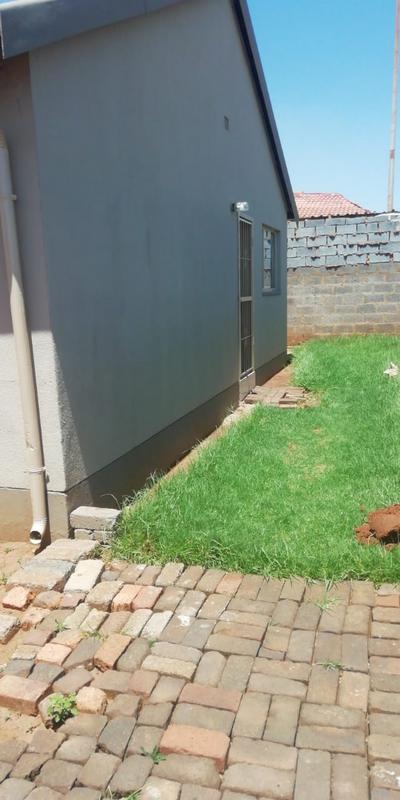 To Let 2 Bedroom Property for Rent in Vosloorus Gauteng