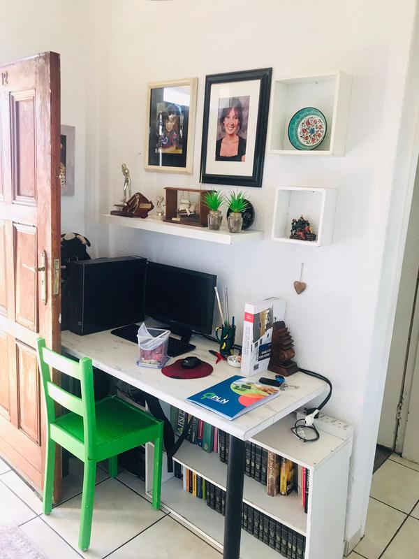 1 Bedroom Property for Sale in Sunnyridge Gauteng