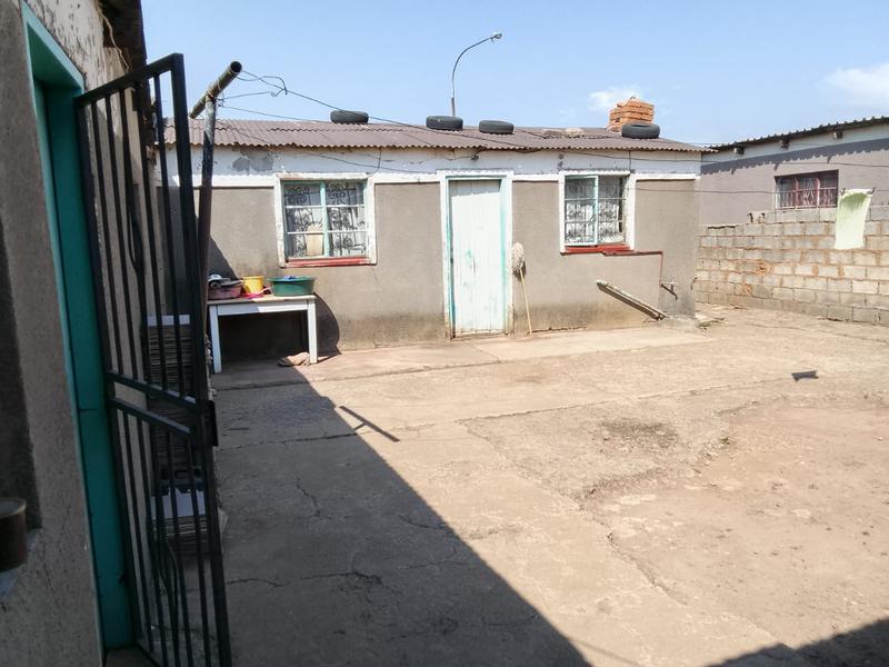 2 Bedroom Property for Sale in Tokoza Gauteng