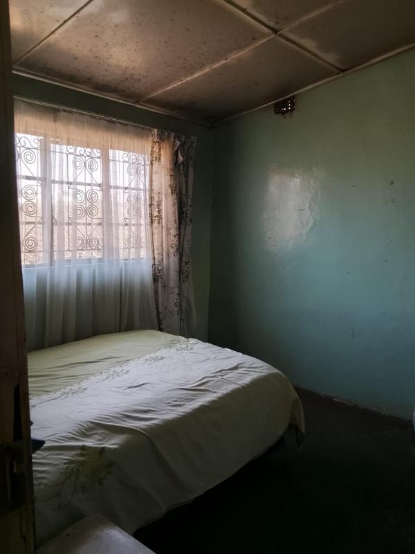 2 Bedroom Property for Sale in Tokoza Gauteng