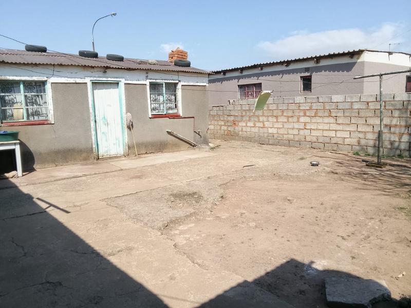 2 Bedroom Property for Sale in Tokoza Gauteng
