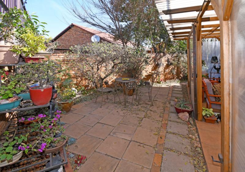 2 Bedroom Property for Sale in Klopperpark Gauteng