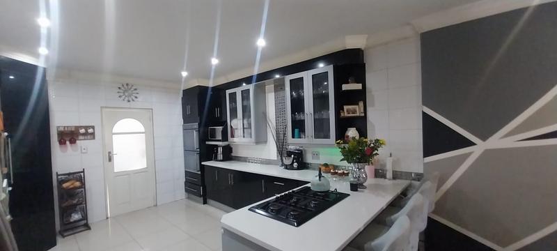 3 Bedroom Property for Sale in Sunnyridge Gauteng