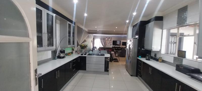3 Bedroom Property for Sale in Sunnyridge Gauteng