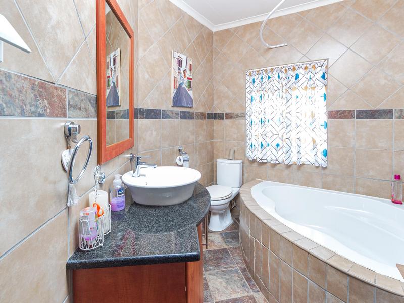 4 Bedroom Property for Sale in Valhalla Gauteng