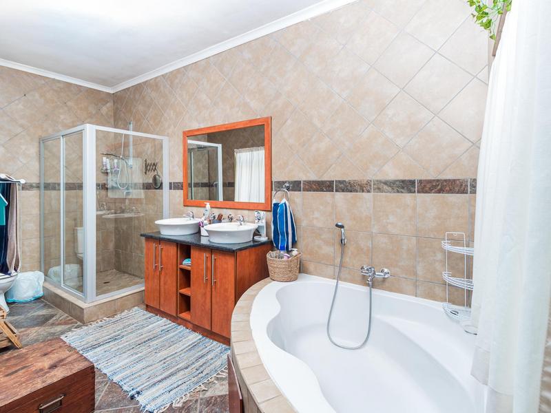 4 Bedroom Property for Sale in Valhalla Gauteng
