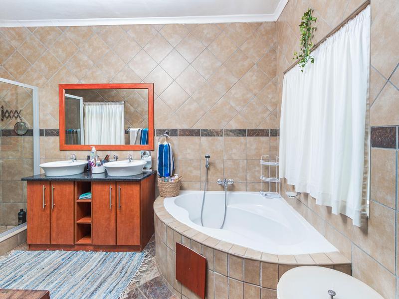 4 Bedroom Property for Sale in Valhalla Gauteng