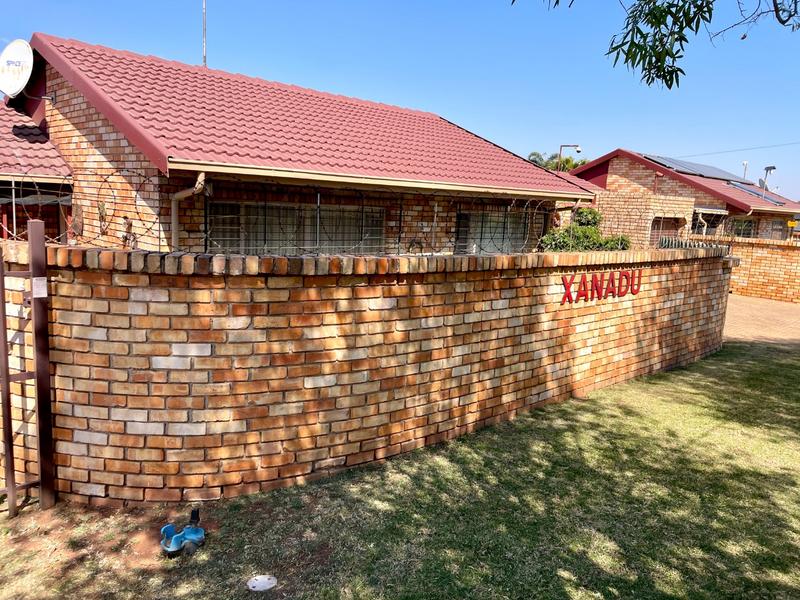 2 Bedroom Property for Sale in Krugersdorp North Gauteng