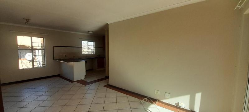 To Let 2 Bedroom Property for Rent in Die Hoewes Gauteng