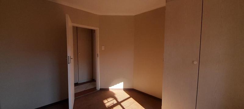To Let 2 Bedroom Property for Rent in Die Hoewes Gauteng