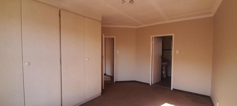 To Let 2 Bedroom Property for Rent in Die Hoewes Gauteng