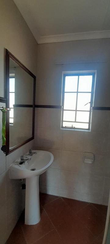To Let 2 Bedroom Property for Rent in Die Hoewes Gauteng