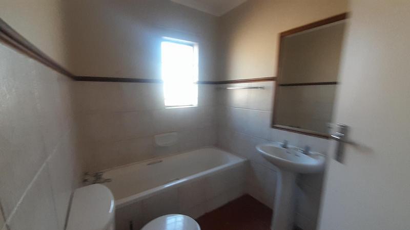 To Let 2 Bedroom Property for Rent in Die Hoewes Gauteng