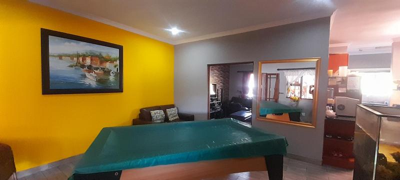 To Let 3 Bedroom Property for Rent in Amberfield Gauteng