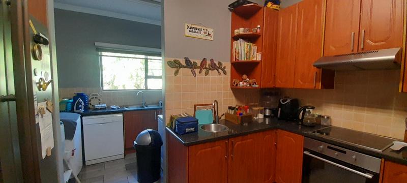 To Let 3 Bedroom Property for Rent in Amberfield Gauteng