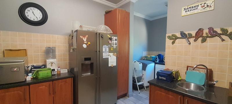 To Let 3 Bedroom Property for Rent in Amberfield Gauteng