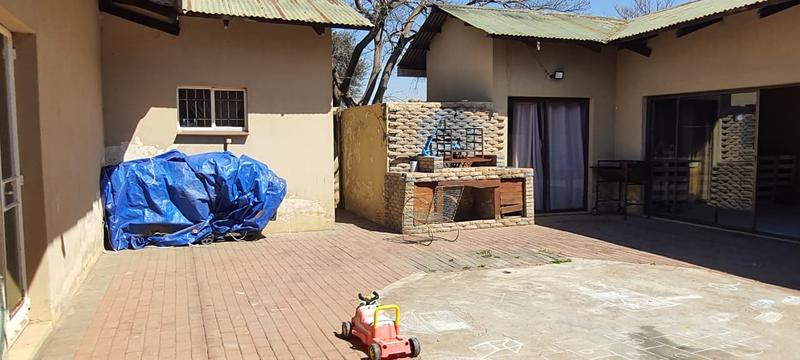 4 Bedroom Property for Sale in Bultfontein Gauteng