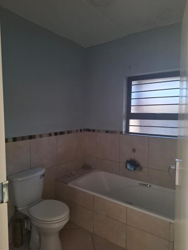 To Let 2 Bedroom Property for Rent in Cresta Gauteng