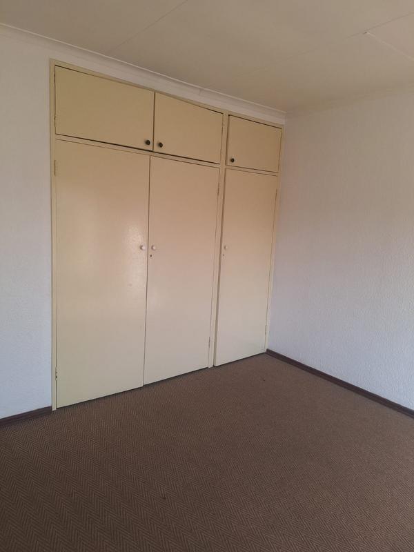 To Let 2 Bedroom Property for Rent in Florida Park Gauteng