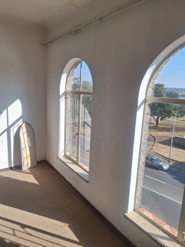 To Let 2 Bedroom Property for Rent in Florida Park Gauteng